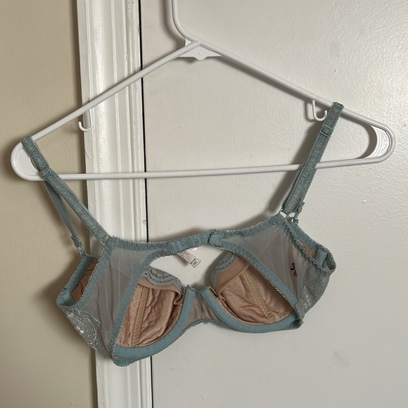 Bra - Picture 2 of 3